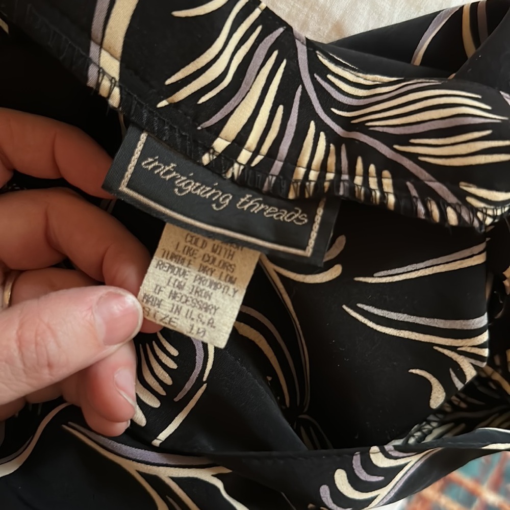 Intriguing Threads Vintage Skirt Button Side Clos… - image 5